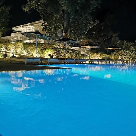 Trees Art Hotel Ялисос Екстериор снимка