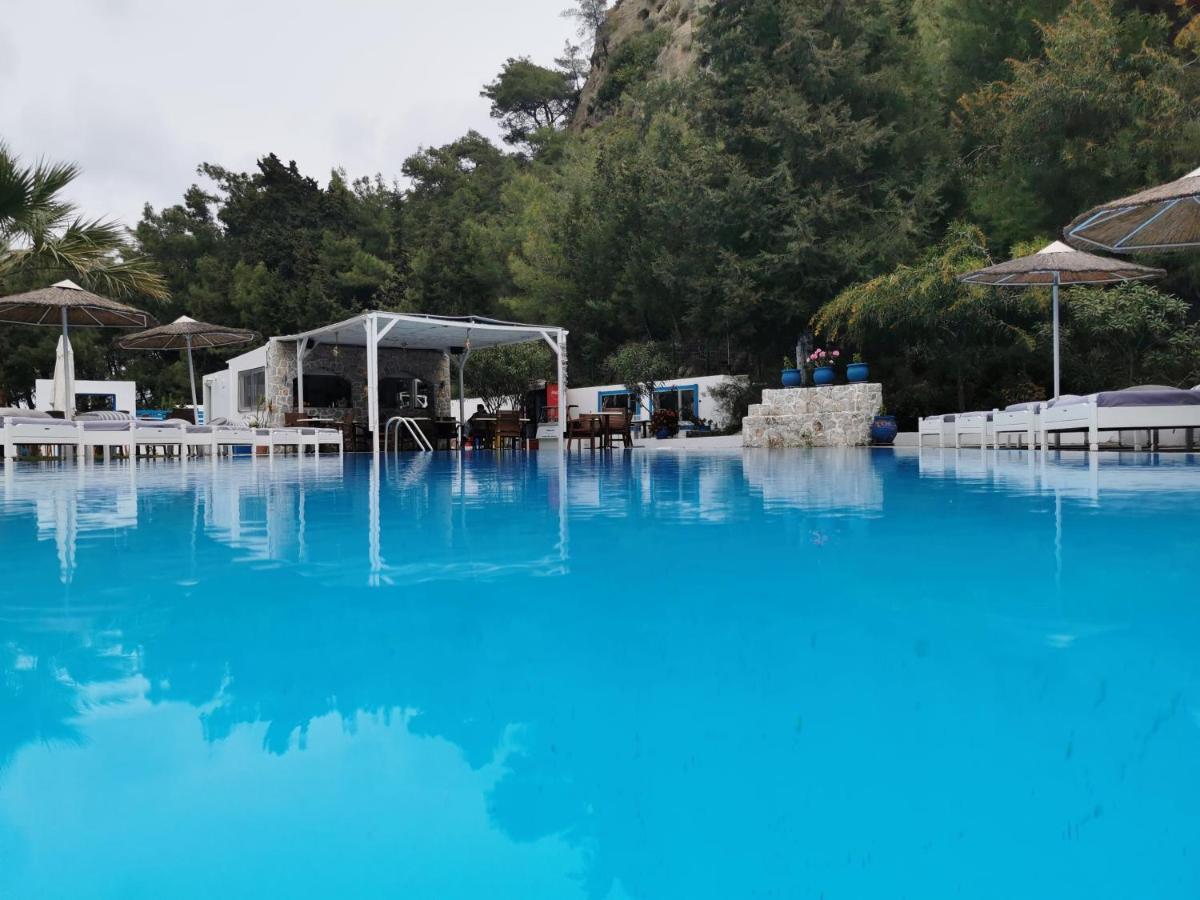 Trees Art Hotel Ялисос Екстериор снимка