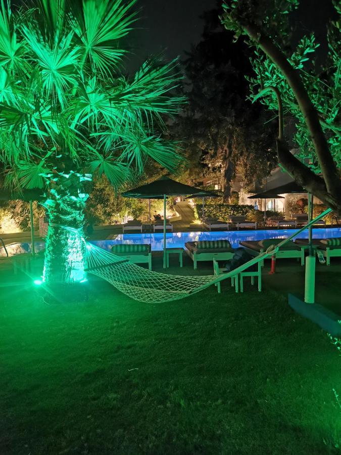 Trees Art Hotel Ялисос Екстериор снимка